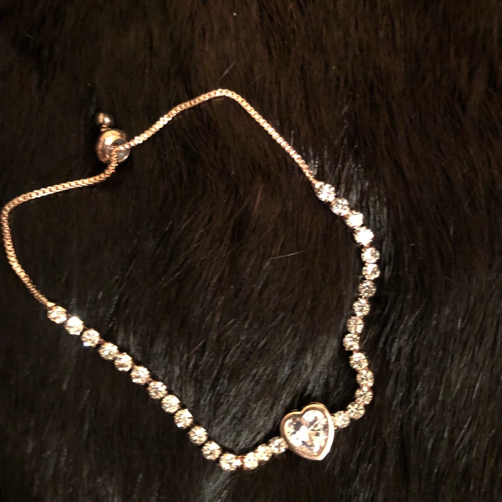 ❤️✨ VALENTINES DAY ROSE GOLD HEART BRACELET ❤️✨ - Picture 4 of 8